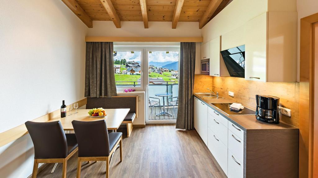 Apart-Hotel Bergkoenig Фис Экстерьер фото